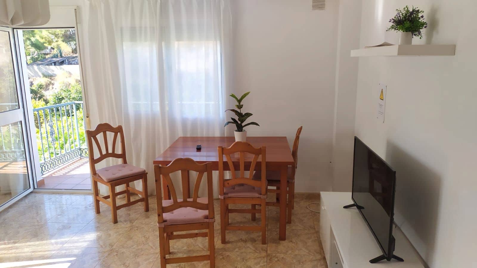 1 sovrum Lägenhet att hyra i Frigiliana med pool garage - 600 € (Ref: 9357572)