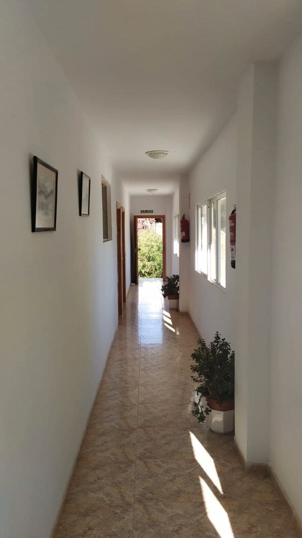 2 bedroom Apartment for rent in Frigiliana with pool garage - € 800 (Ref: 9357573)