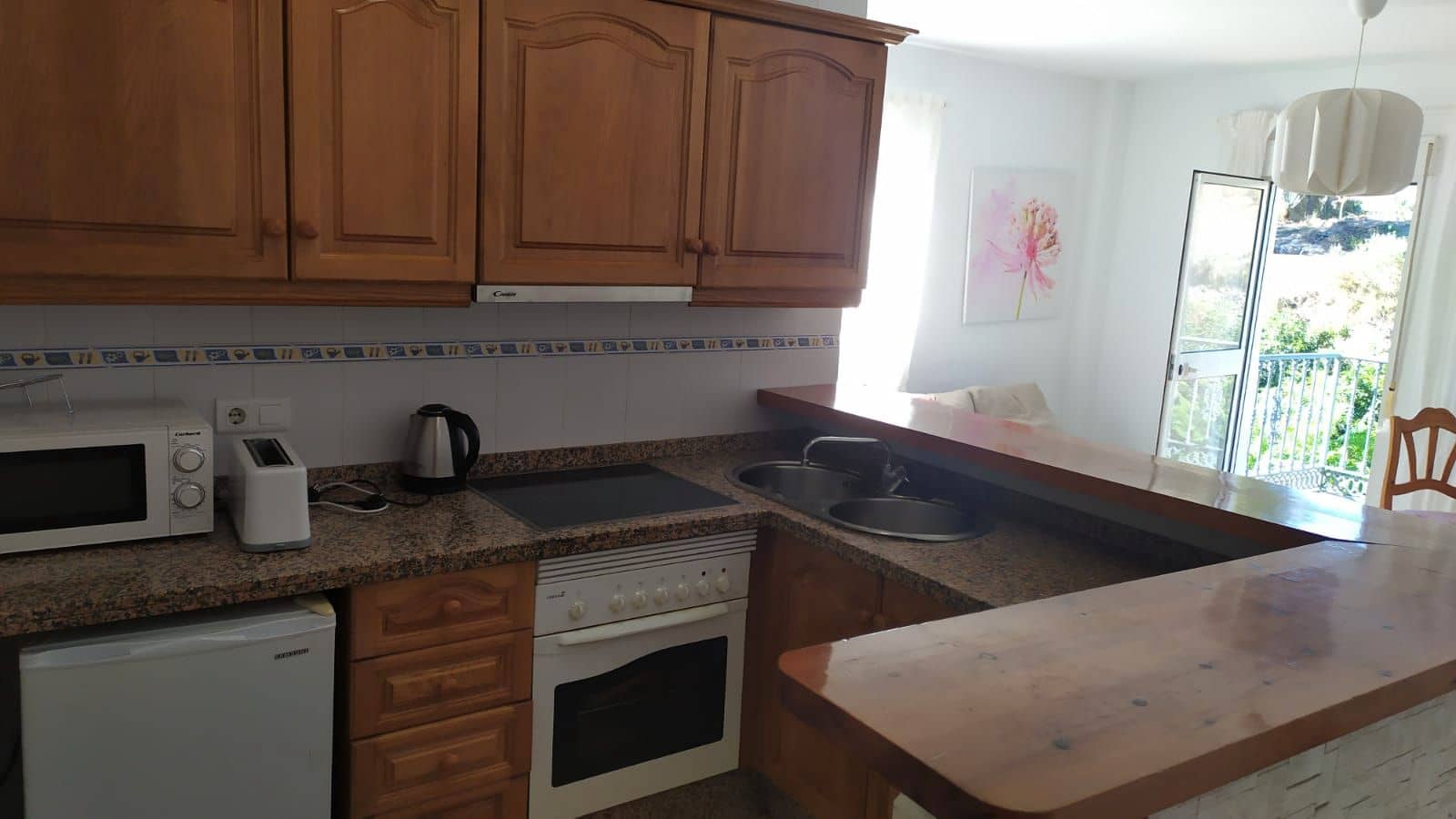 2 bedroom Apartment for rent in Frigiliana with pool garage - € 800 (Ref: 9357573)