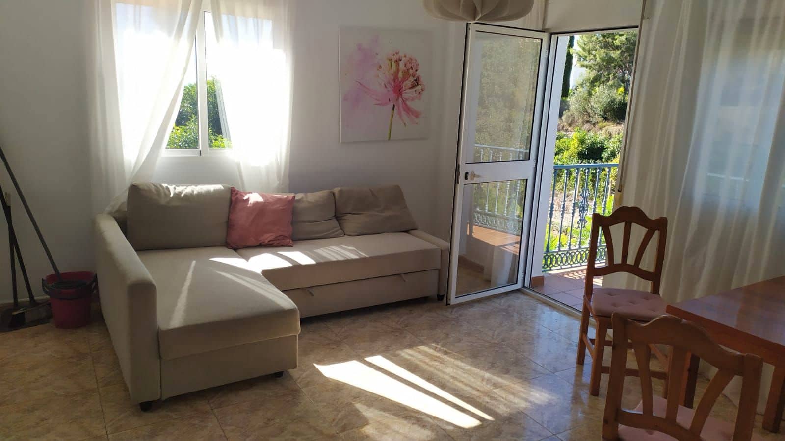 2 bedroom Apartment for rent in Frigiliana with pool garage - € 800 (Ref: 9357573)