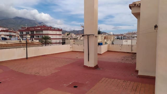 3 slaapkamer Flat te koop in Centro, Nerja - € 350.000 (Ref: 9360848)