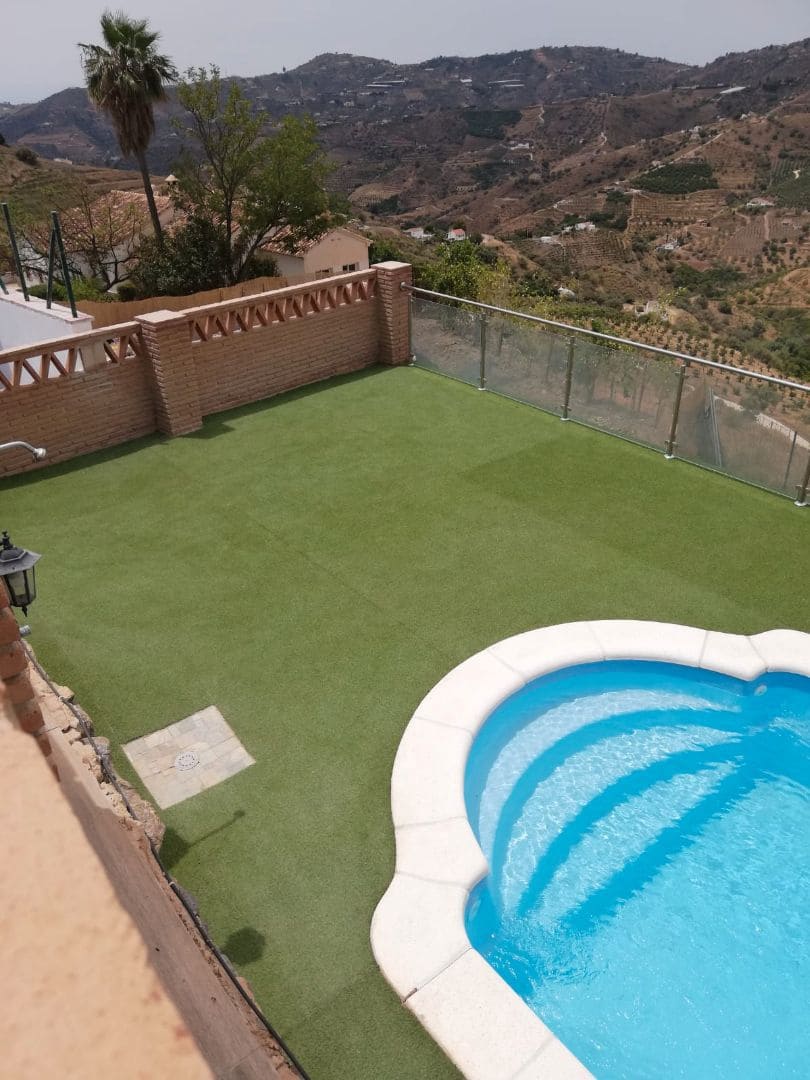 3 soveværelse Villa til leje i Frigiliana med swimmingpool garage - € 1.500 (Ref: 9363545)
