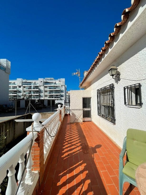 3 slaapkamer Villa te koop in Torrox met garage - € 720.000 (Ref: 9397794)