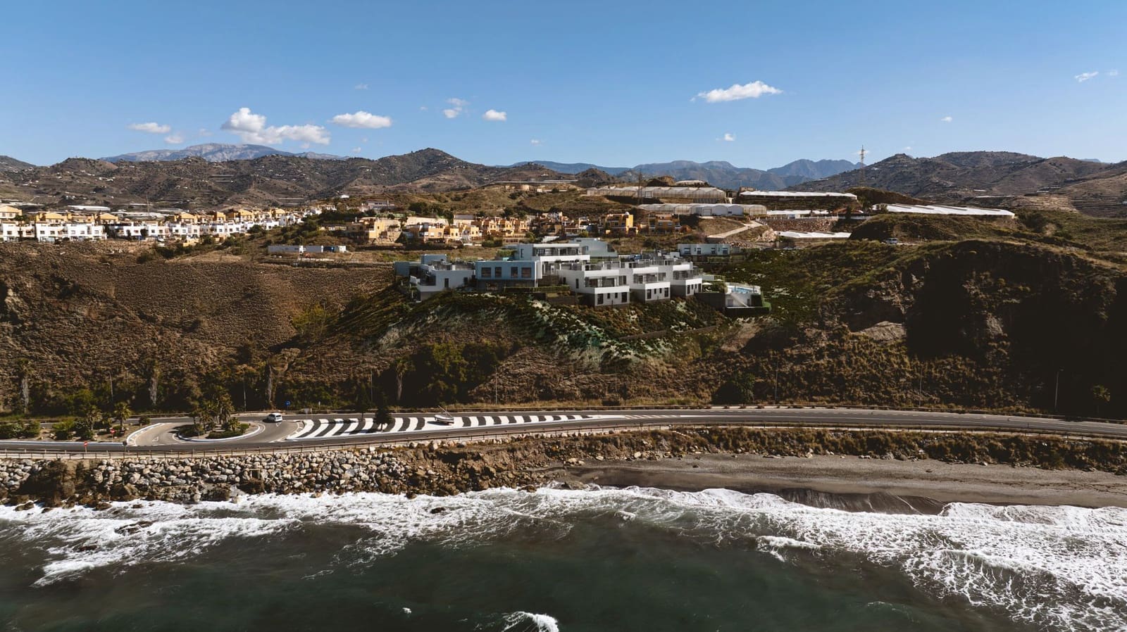 3 bedroom Semi-detached Villa for sale in Velez-Malaga with pool garage - € 388,000 (Ref: 9402701)