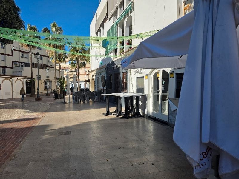 Kommersiell att hyra i Nerja - 1 500 € (Ref: 9404529)