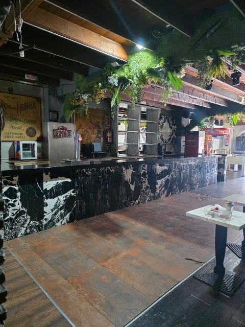 Kommersiell att hyra i Nerja - 1 500 € (Ref: 9404529)