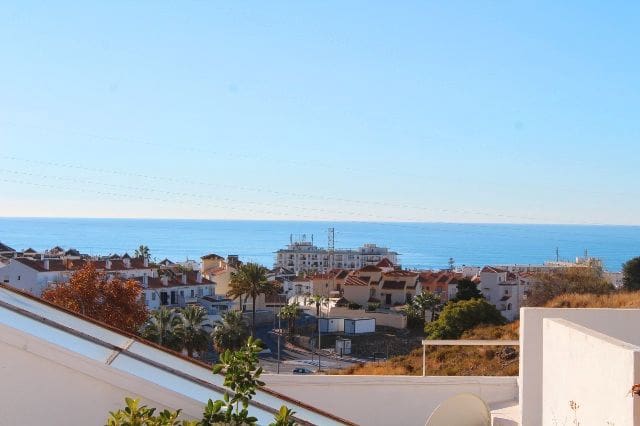 3 soveværelse Villa til salg i Nerja med garage - € 330.000 (Ref: 9405829)