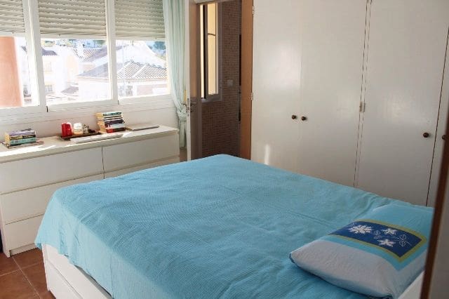 3 soveværelse Villa til salg i Nerja med garage - € 330.000 (Ref: 9405829)