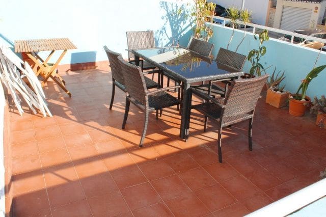 3 soveværelse Villa til salg i Nerja med garage - € 330.000 (Ref: 9405829)