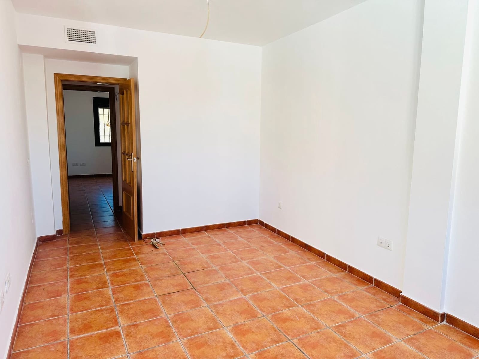 1 sovrum Lägenhet att hyra i Alcaucin med pool garage - 650 € (Ref: 9406986)