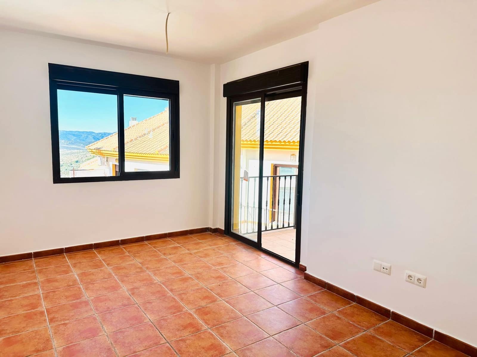 1 sovrum Lägenhet att hyra i Alcaucin med pool garage - 650 € (Ref: 9406986)