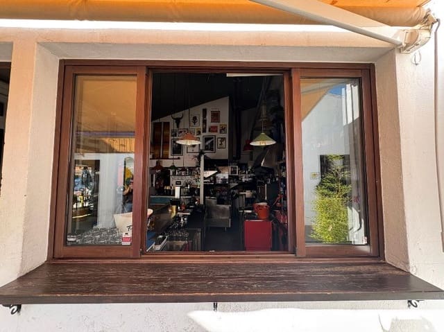 Erhverv til leje i Frigiliana - € 1.000 (Ref: 9410028)