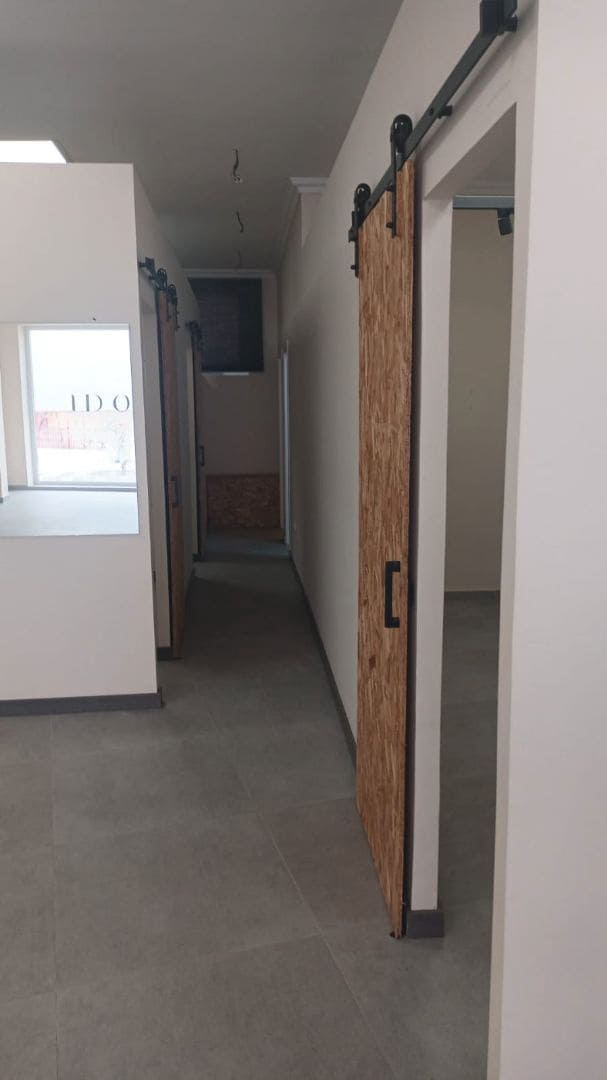 Kommersiell att hyra i Periana - 1 300 € (Ref: 9420626)