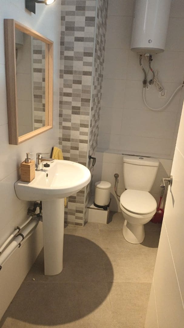 Kommersiell att hyra i Periana - 1 300 € (Ref: 9420626)