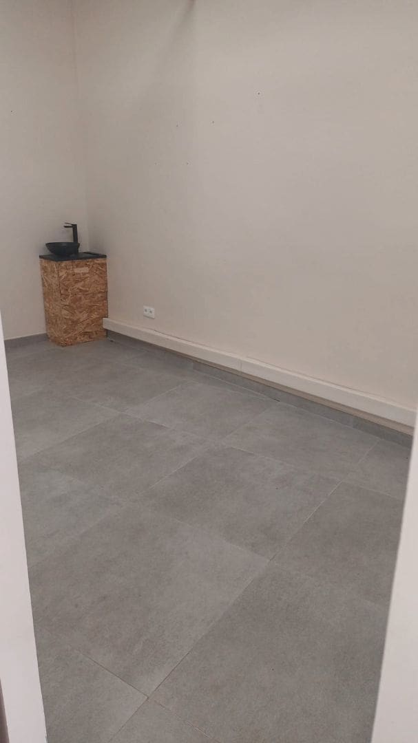 Kommersiell att hyra i Periana - 1 300 € (Ref: 9420626)