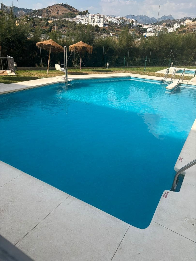 2 soverom Penthouse til salgs i Torrox med svømmebasseng garasje - € 249 900 (Ref: 9421585)