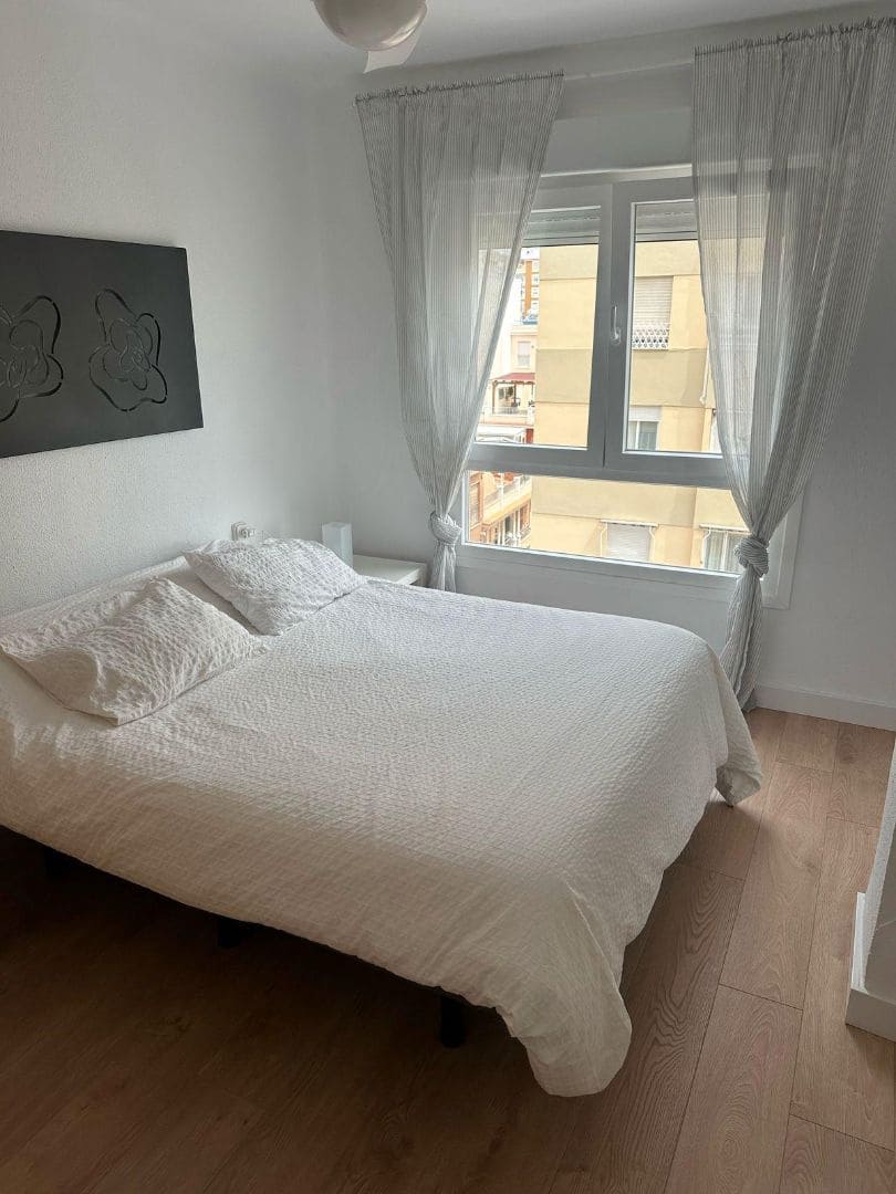3 soverom Leilighet til leie i Velez-Malaga - € 900 (Ref: 9429101)