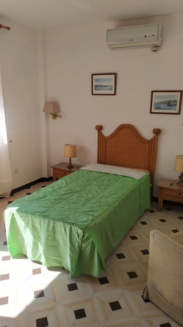 4 soverom Villa til leie i Nerja med svømmebasseng - € 1 800 (Ref: 9431926)