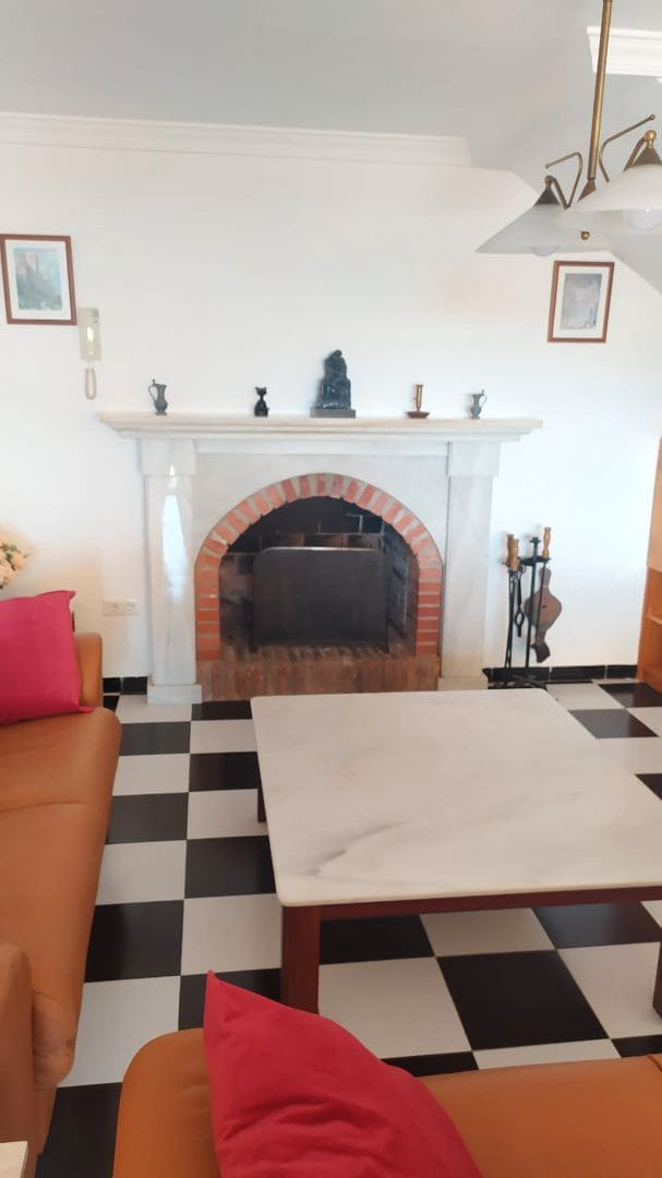 4 soverom Villa til leie i Nerja med svømmebasseng - € 1 800 (Ref: 9431926)