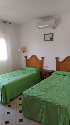 4 soverom Villa til leie i Avda Pescia - Ctra de Frigiliana, Nerja med svømmebasseng - € 1 800 (Ref: 9431926)