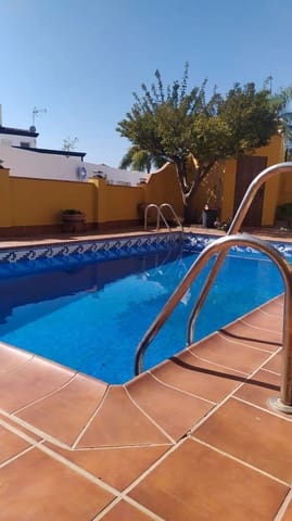4 soverom Villa til leie i Avda Pescia - Ctra de Frigiliana, Nerja med svømmebasseng - € 1 800 (Ref: 9431926)