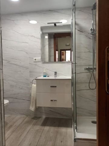 Komercyjne do wynajęcia w Centro, Nerja - 900 € (Ref: 9444816)