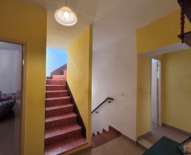 4 slaapkamer Huis te koop in Almunecar - € 168.000 (Ref: 9450132)