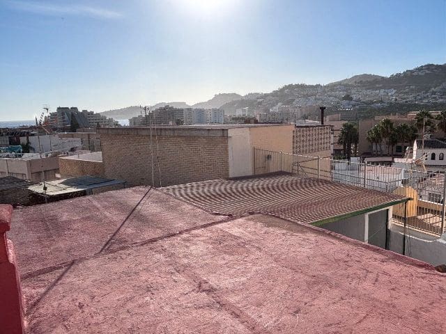 4 slaapkamer Huis te koop in Almunecar - € 168.000 (Ref: 9450132)