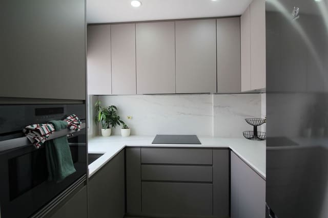 Casa de 2 habitaciones en Avda Pescia - Ctra de Frigiliana, Nerja en venta con piscina garaje - 295.000 € (Ref: 9482239)