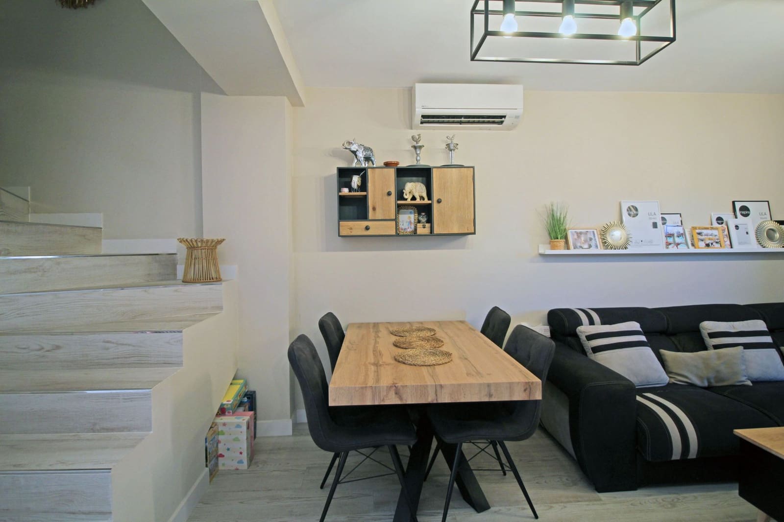 2 bedroom Townhouse for sale in Nerja with pool garage - € 295,000 (Ref: 9482239)