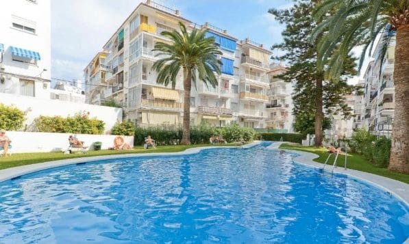Estudio de 1 habitación en Centro, Nerja en venta con piscina garaje - 158.000 € (Ref: 9489740)