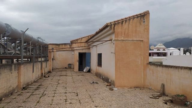 Commercial for sale in Nerja - € 1,500,000 (Ref: 9489846)