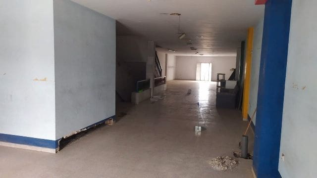 Kaupallinen myytävänä paikassa Avda Pescia - Ctra de Frigiliana, Nerja - 1 500 000 € (Ref: 9489846)