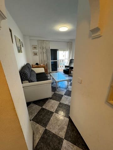 1 makuuhuone Asunto vuokrattavana paikassa Centro, Nerja mukana uima-altaan - 850 € (Ref: 9492684)