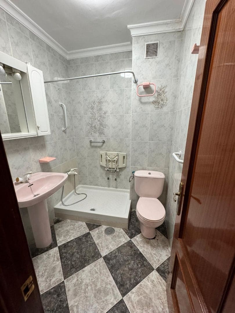 1 makuuhuone Asunto vuokrattavana paikassa Nerja mukana uima-altaan - 850 € (Ref: 9492684)