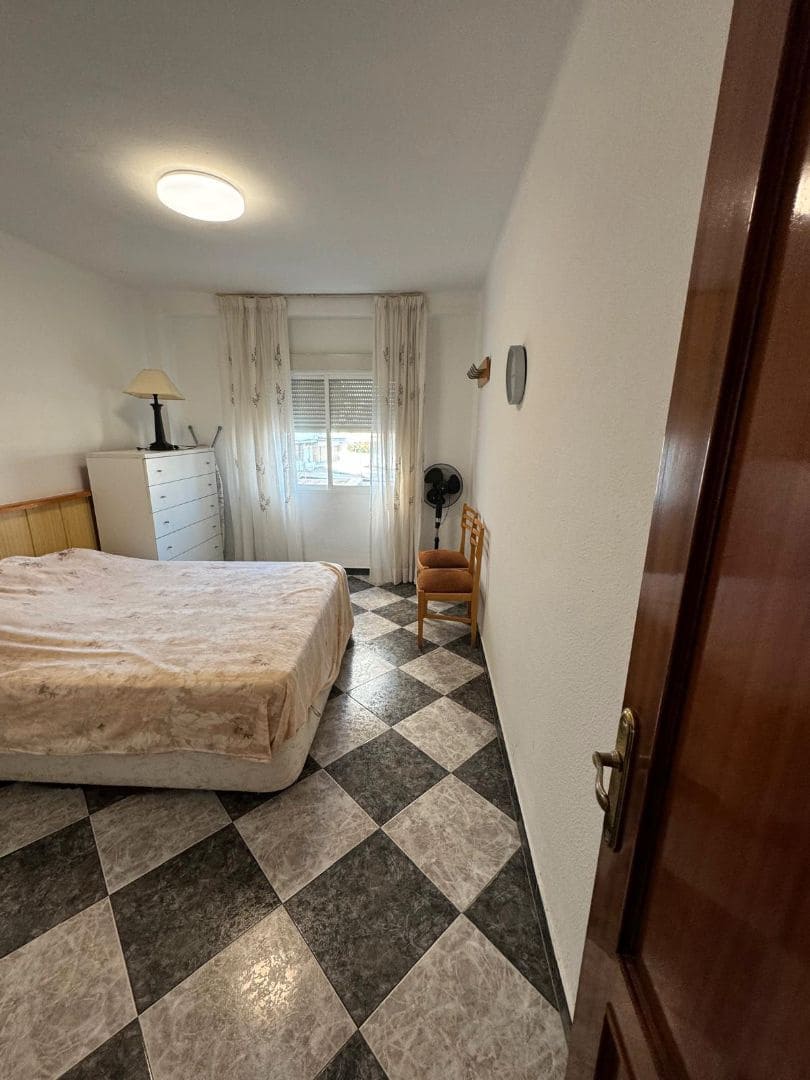 1 makuuhuone Asunto vuokrattavana paikassa Nerja mukana uima-altaan - 850 € (Ref: 9492684)