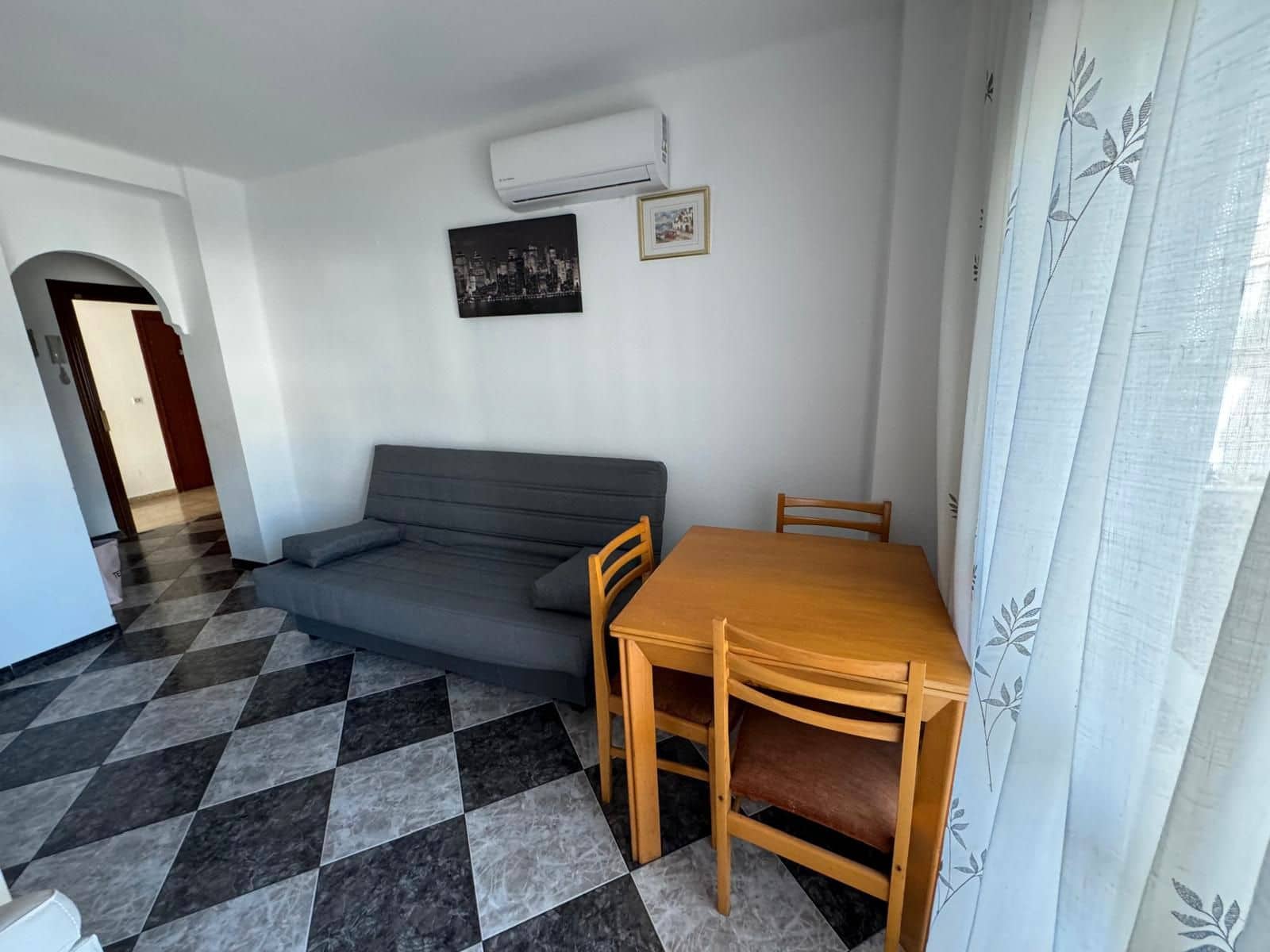 1 makuuhuone Asunto vuokrattavana paikassa Nerja mukana uima-altaan - 850 € (Ref: 9492684)