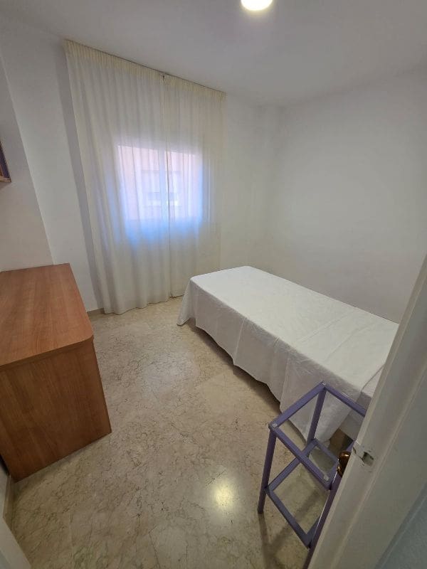 3 makuuhuone Asunto vuokrattavana paikassa Nerja - 1 000 € (Ref: 9496354)