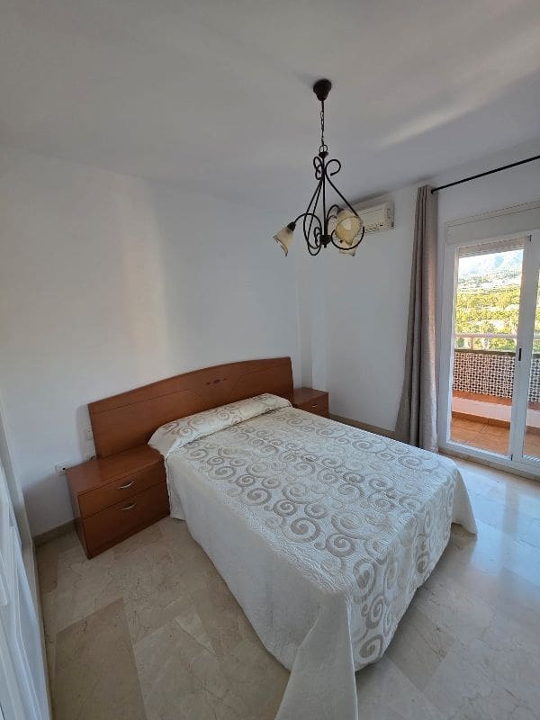 3 makuuhuone Asunto vuokrattavana paikassa Nerja - 1 000 € (Ref: 9496354)