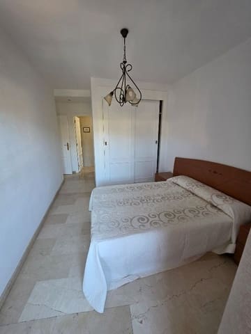 3 makuuhuone Asunto vuokrattavana paikassa Centro, Nerja - 1 000 € (Ref: 9496354)