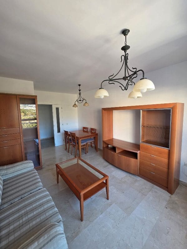 3 makuuhuone Asunto vuokrattavana paikassa Nerja - 1 000 € (Ref: 9496354)