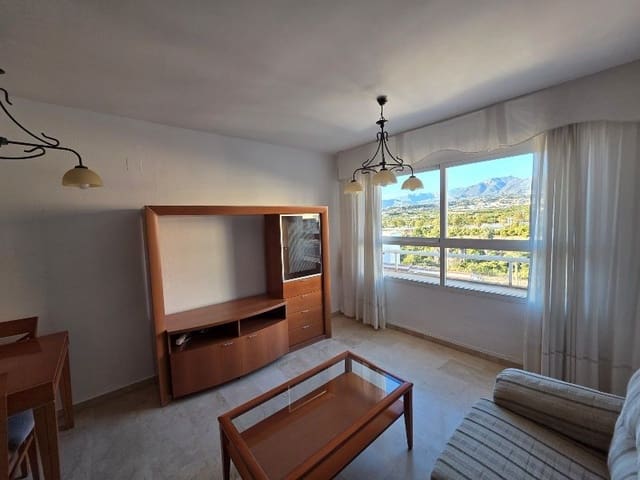 3 makuuhuone Asunto vuokrattavana paikassa Centro, Nerja - 1 000 € (Ref: 9496354)