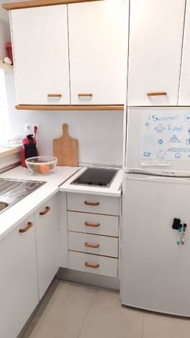 1 makuuhuone Ranta-asunto vuokrattavana paikassa Centro Internacional, Torrox mukana uima-altaan - 800 € (Ref: 9524968)