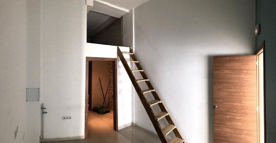 Erhverv til salg i Velez-Malaga - € 160.000 (Ref: 9530926)