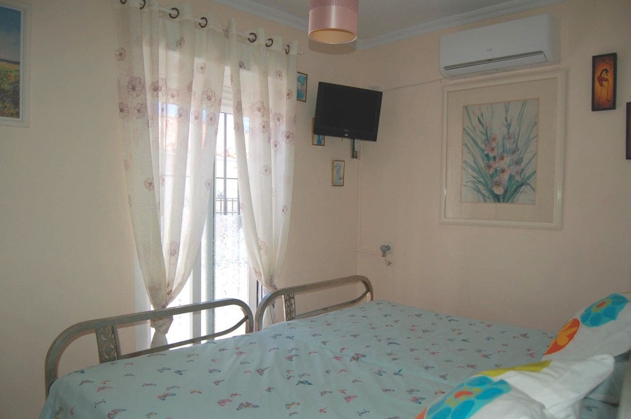 4 chambre Maison de Ville à vendre à Nerja avec piscine garage - 365 000 € (Ref: 9552418)