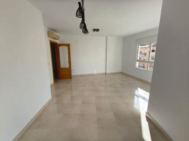 Piso de 3 habitaciones en Nerja en venta con garaje - 460.000 € (Ref: 9552689)
