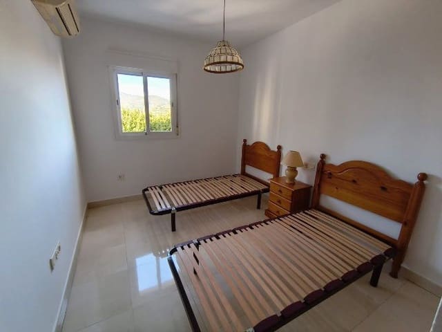 Piso de 3 habitaciones en Centro, Nerja en venta con garaje - 460.000 € (Ref: 9552689)