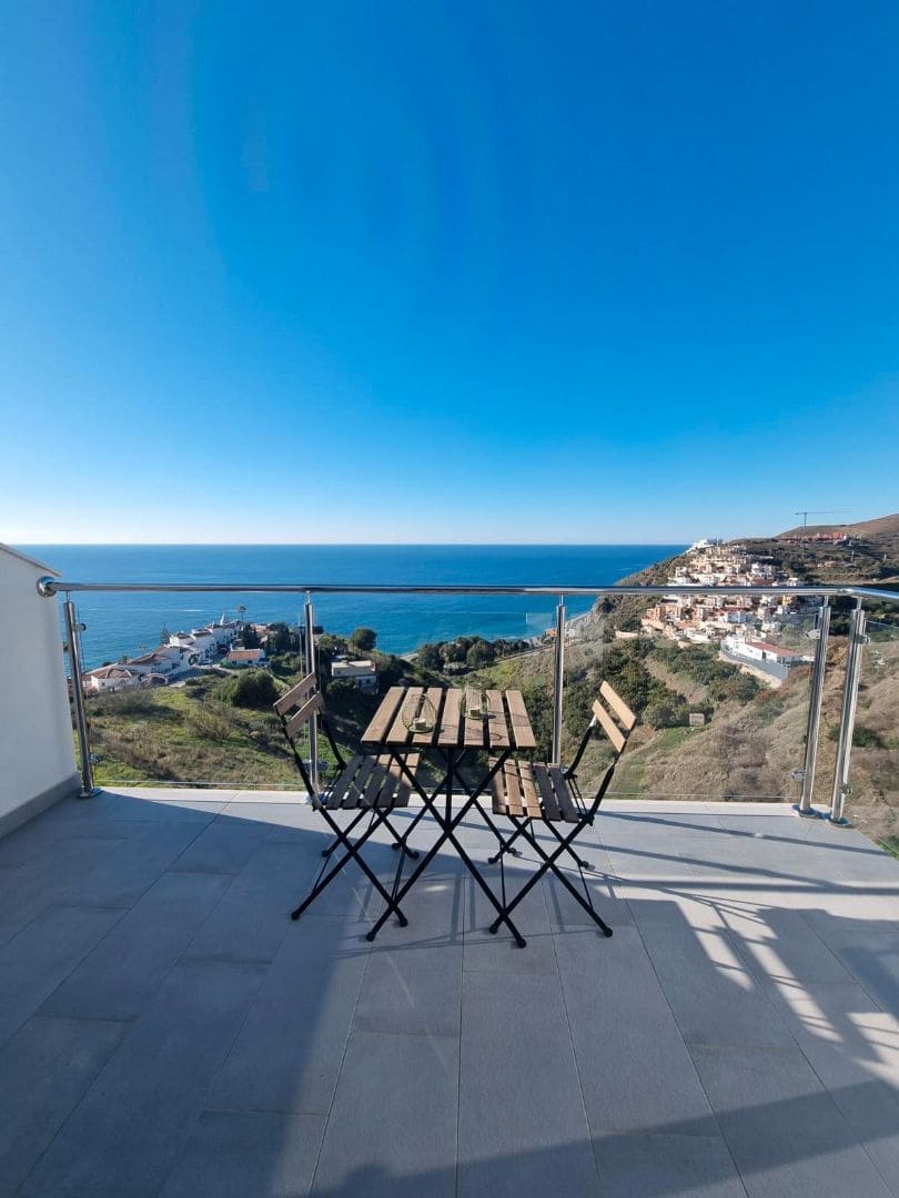 3 soverom Penthouse til salgs i Nerja med svømmebasseng garasje - € 479 000 (Ref: 9556144)