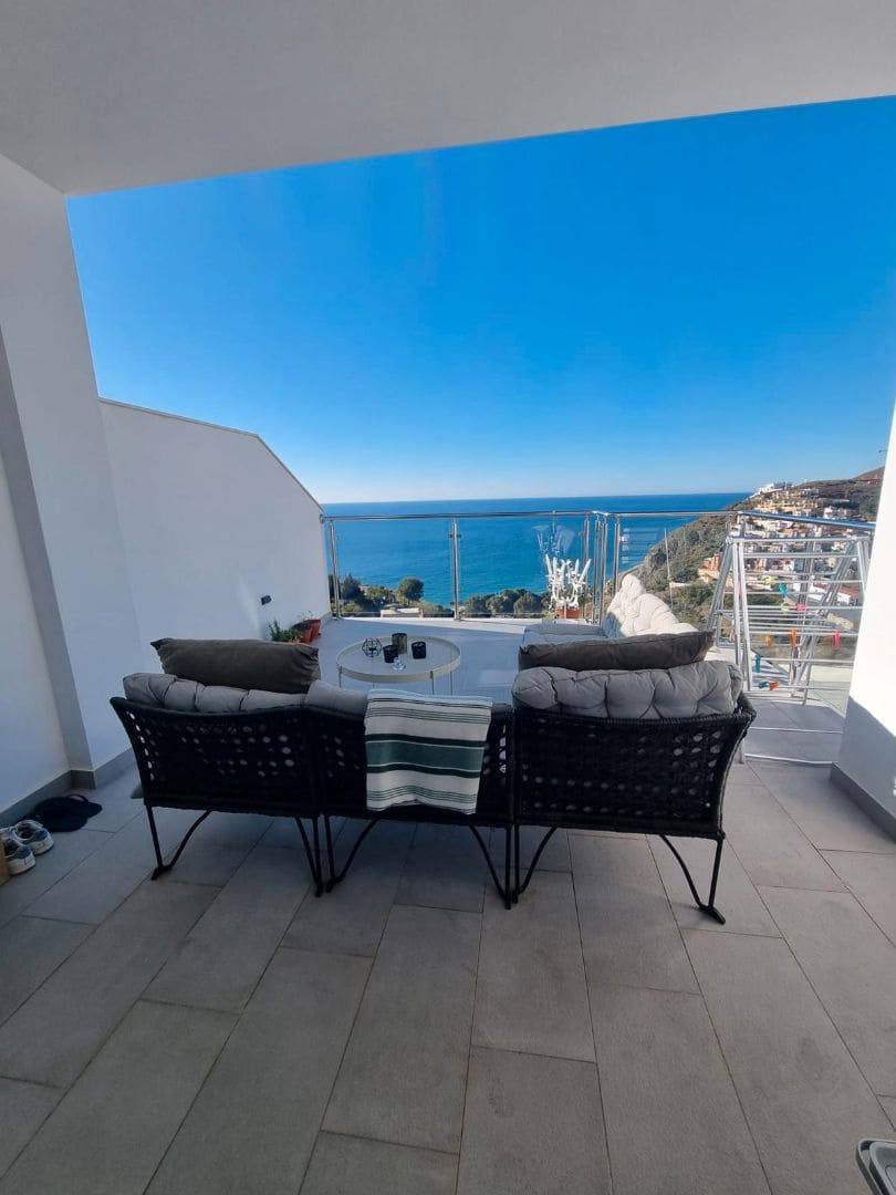 3 soverom Penthouse til salgs i Nerja med svømmebasseng garasje - € 479 000 (Ref: 9556144)
