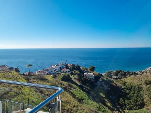 3 soverom Penthouse til salgs i Chaparil - Torrecilla - Punta Lara, Nerja med svømmebasseng garasje - € 479 000 (Ref: 9556144)